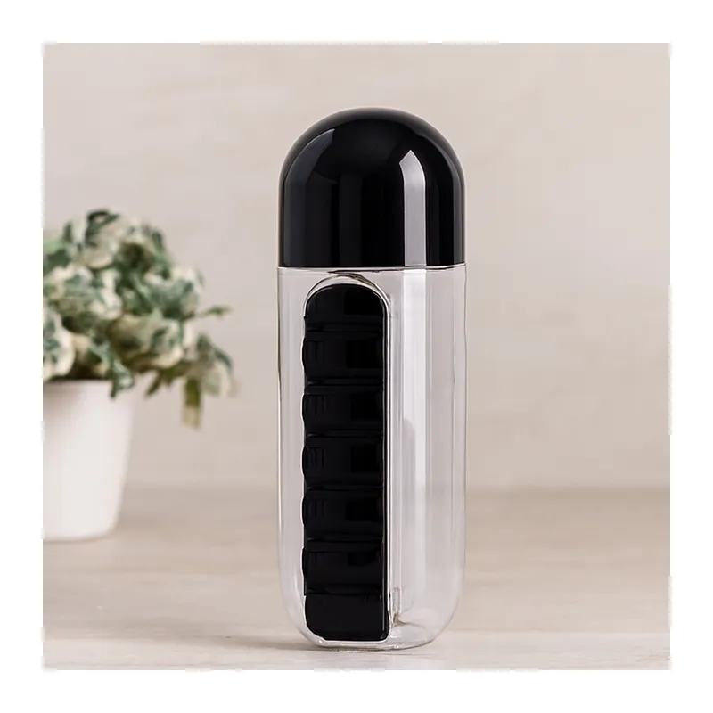 Kutusu ve 600ml Plastik Matara (1 Adet)