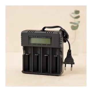 4 Yuvalı Li-ion Pil Şarj Cihazı 3000mA 4.2V (18650/26650/16340 Uyumlu)