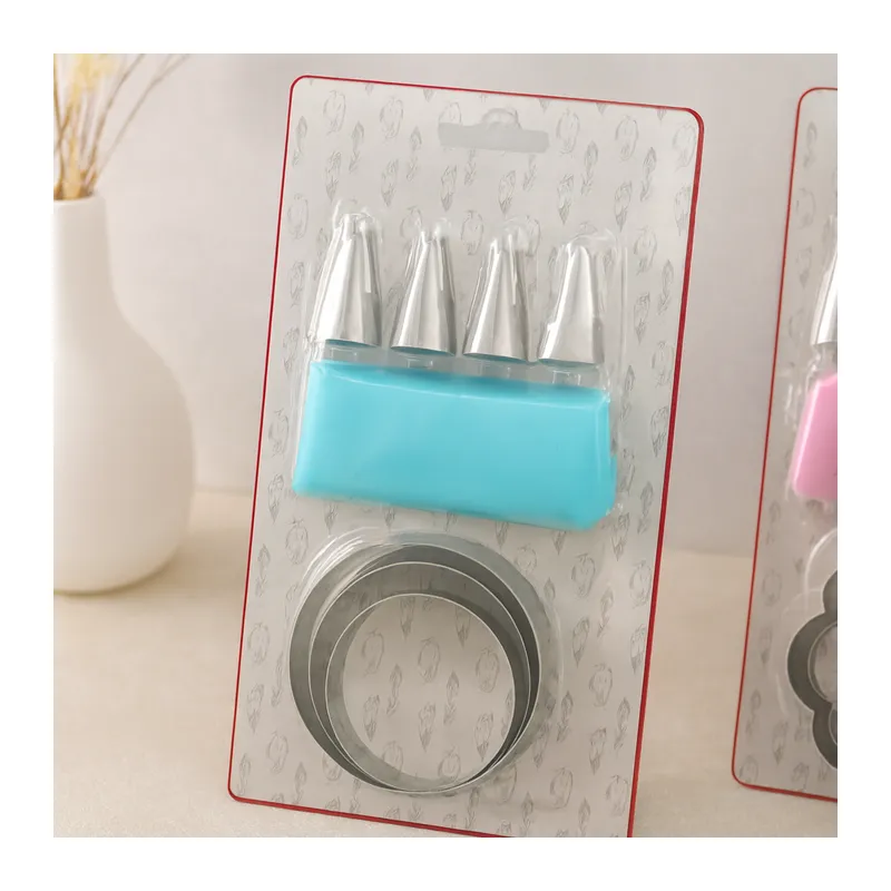 Pasta Süsleme Seti 8 Parça (Krema Torbası, Metal Uçlar, Kurabiye Kalıpları)