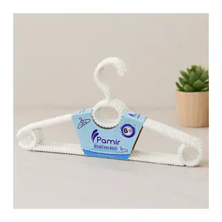 Plastik boncuklu elbise askısı