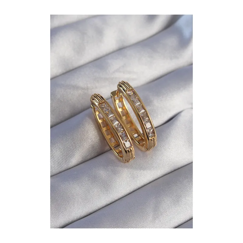 Pirinç Gold Renk Zirkon Taşlı Oval Model Küpe