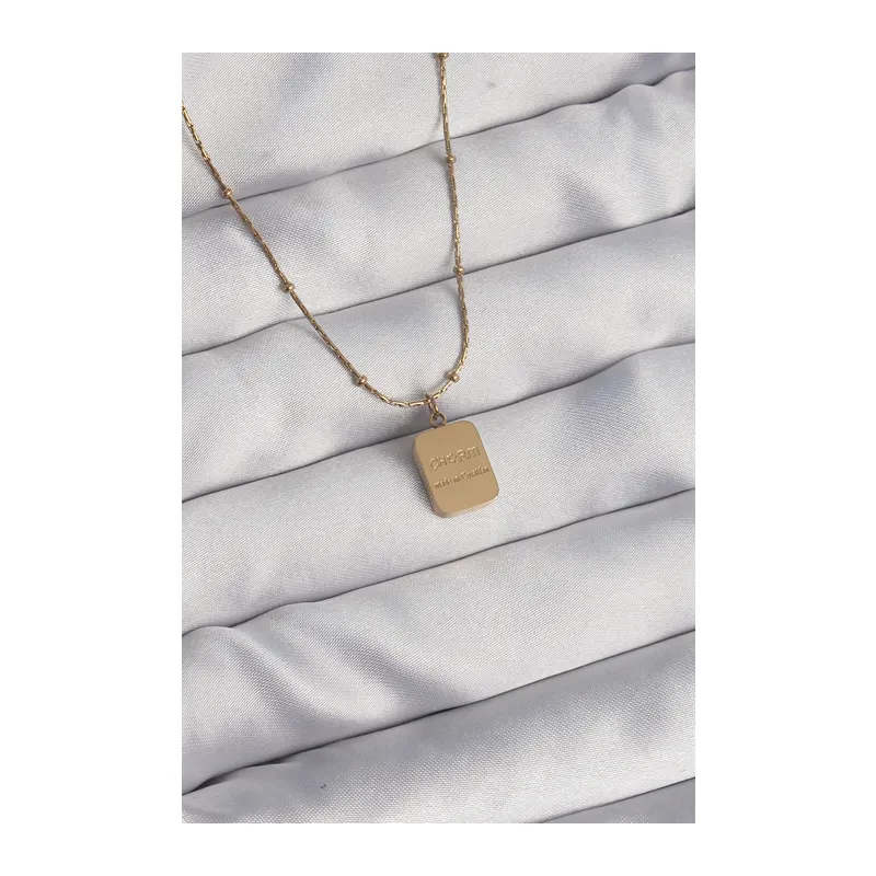 316L Çelik Gold Renk Kare Charm Model Kolye