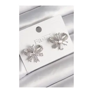 Pirinç Gümüş Renk Zirkon Taşlı Fiyonk Model Kadın Küpe