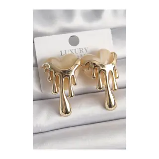 Pirinç Gold Renk Beyaz Sedefli Akan Kalp Model Kadın Küpe