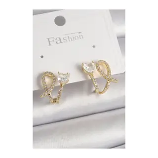 Pirinç Gold Renk Düğüm Model Zirkon Taşlı Kalp Detay Kadın Küpe