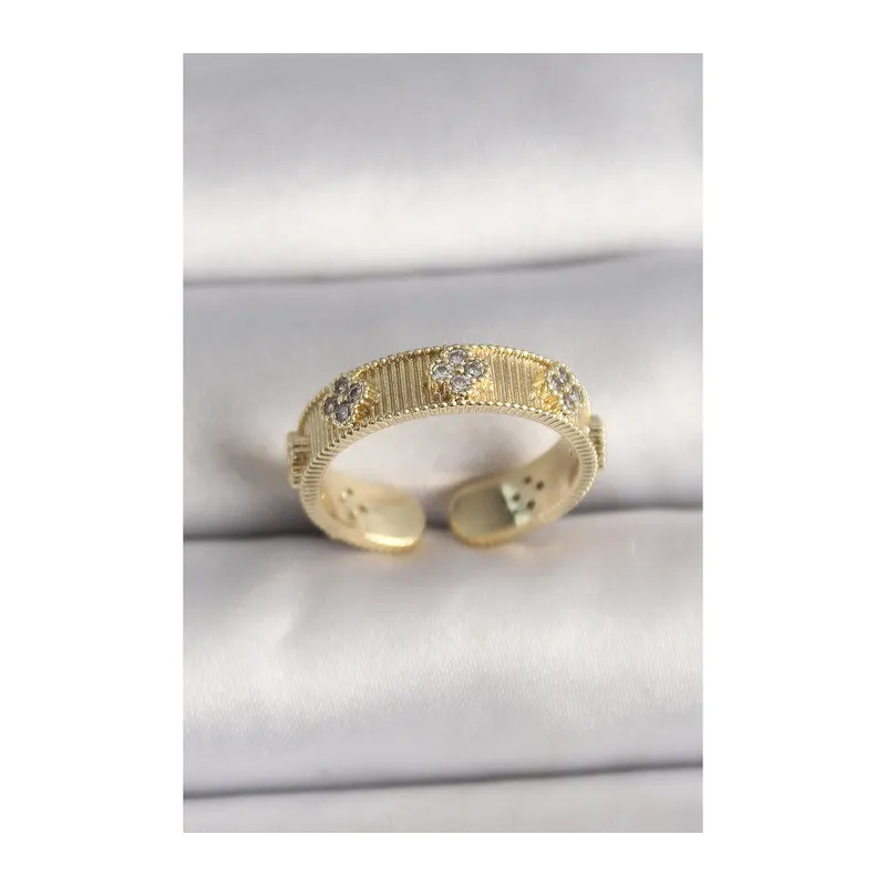 Pirinç Gold Renk Zirkon Taşlı Yonca İşlemeli Ayarlanabilir Yüzük