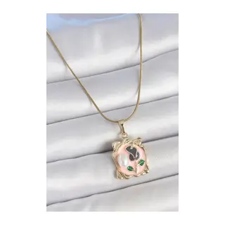316L Çelik Gold Renk Zincir Pembe Mineli Çiçek İşlemli İnci Detay Portre Model Kadın Kolye