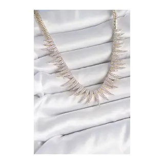 Pirinç Gold Renk Zirkon Taşlı Sivri Model VIP Seri Kadın Kolye