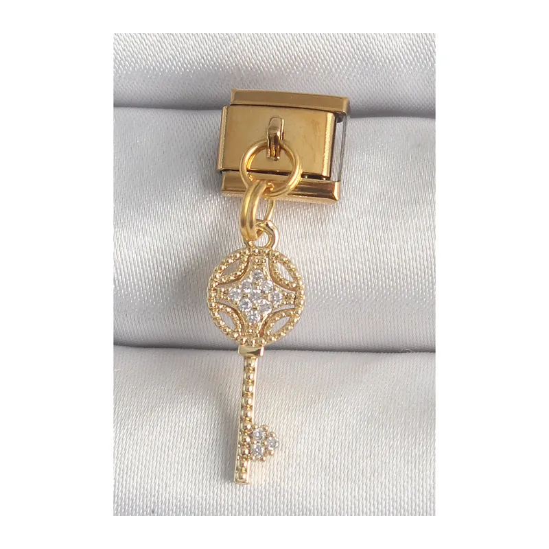 316L Çelik Gold Renk Sallantı Zirkon Taşlı Anahtar Model Nomination Charm