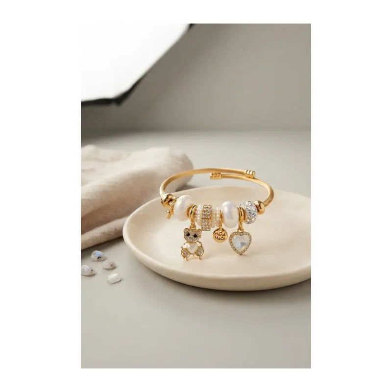 Tedy Bear Model Gold Renk Beyaz Charmlı Bileklik