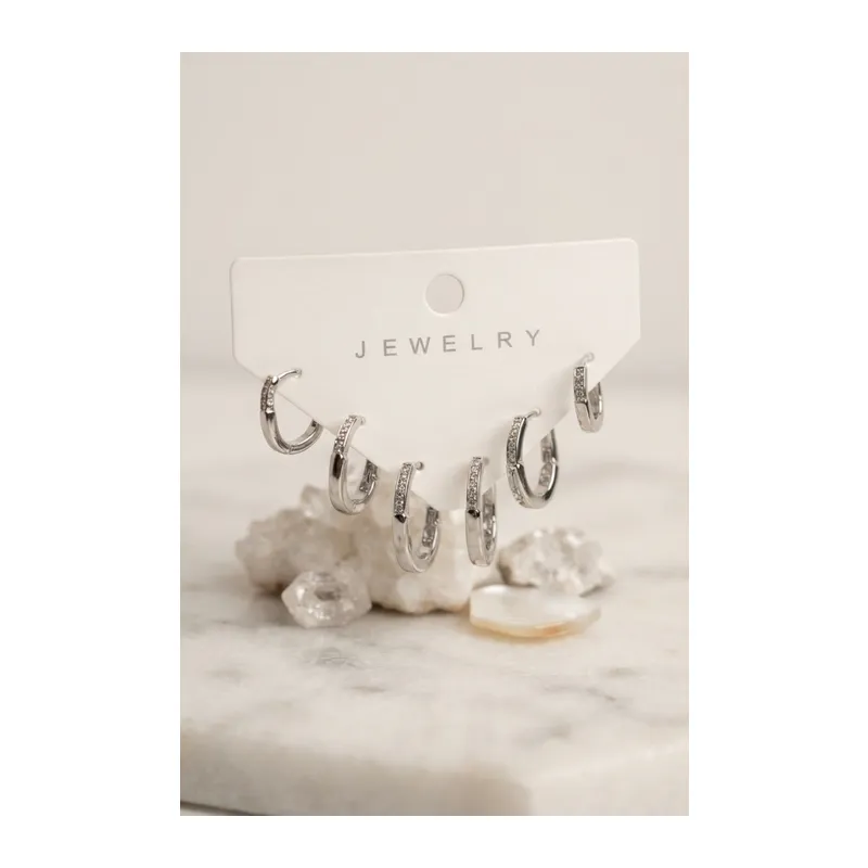 Gümüş Renk Zirkon Taşlı Pirinç İnce Kare Halka Model Kadın Küpe Seti
