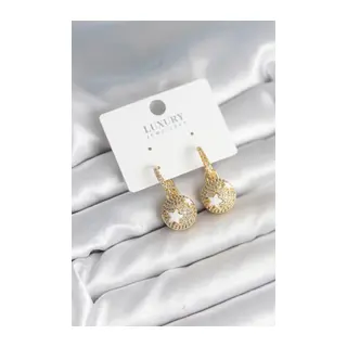 Top Yıldız Model Zirkon Taşlı Kadın Küpe
