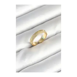 Gold Renk Şerit Zirkon Taşlı Kadın Yüzük