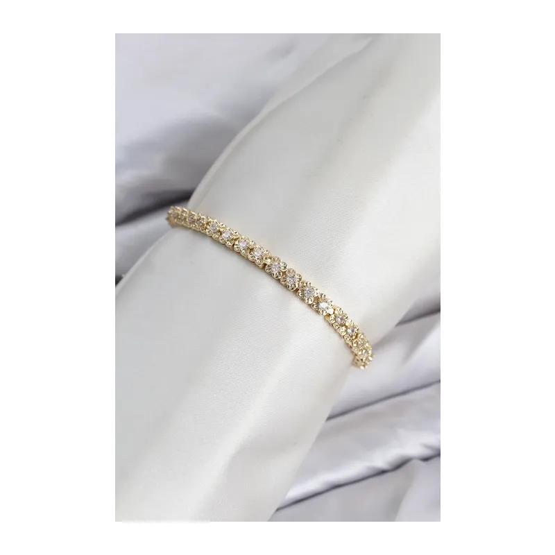 CM Model Zirkon Taşlı VIP Seri Gold Renk Pirinç Kadın Bileklik