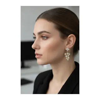 Yıldız Model Gold Renk Zirkon Taşlı Küpe