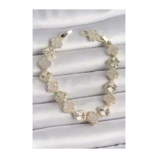 Pirinç Gold Renk Zirkon Taşlı İşlemeli Yonca Model VIP Seri Exculusive Kadın Bileklik