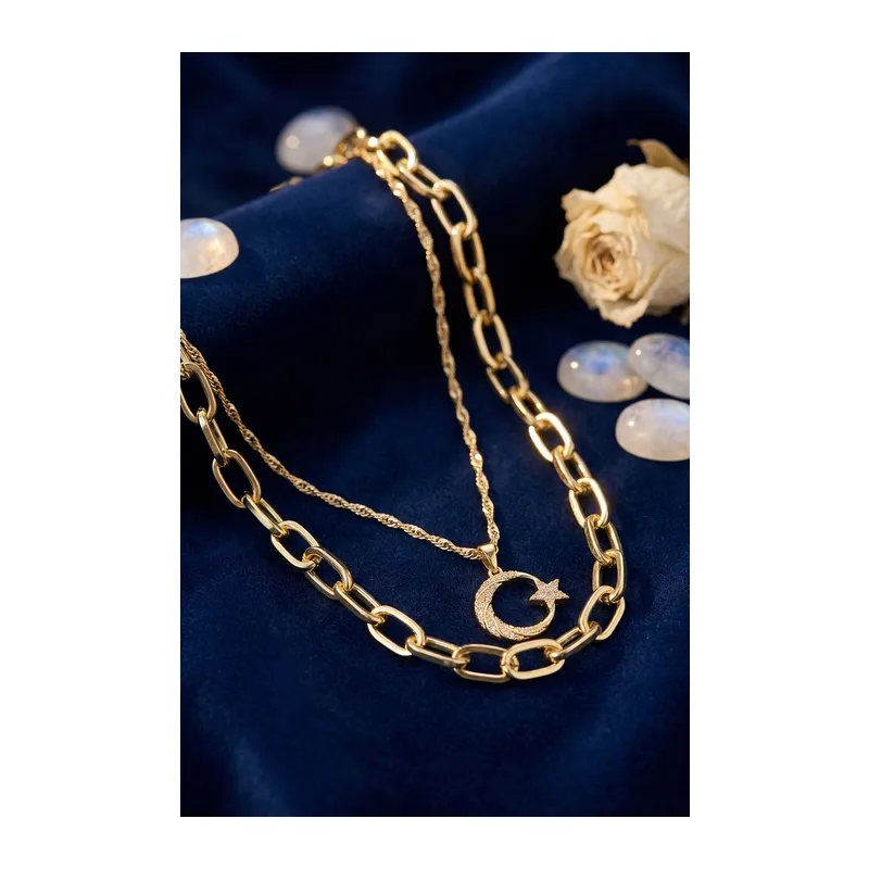 Gold Renk Pirinç Ay Yıldız Model Kombin Kadın Kolye