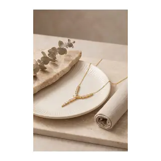 Pirinç Gold Renk Zirkon Taşlı Yılan Model Kadın Kolye