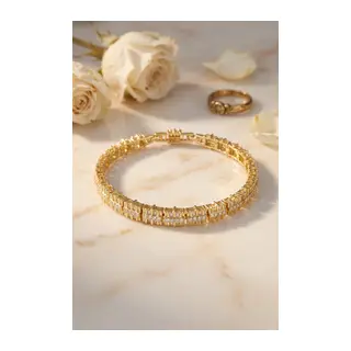 Gold Renk Pirinç Elegance Zirkon Taşlı Kadın Bileklik