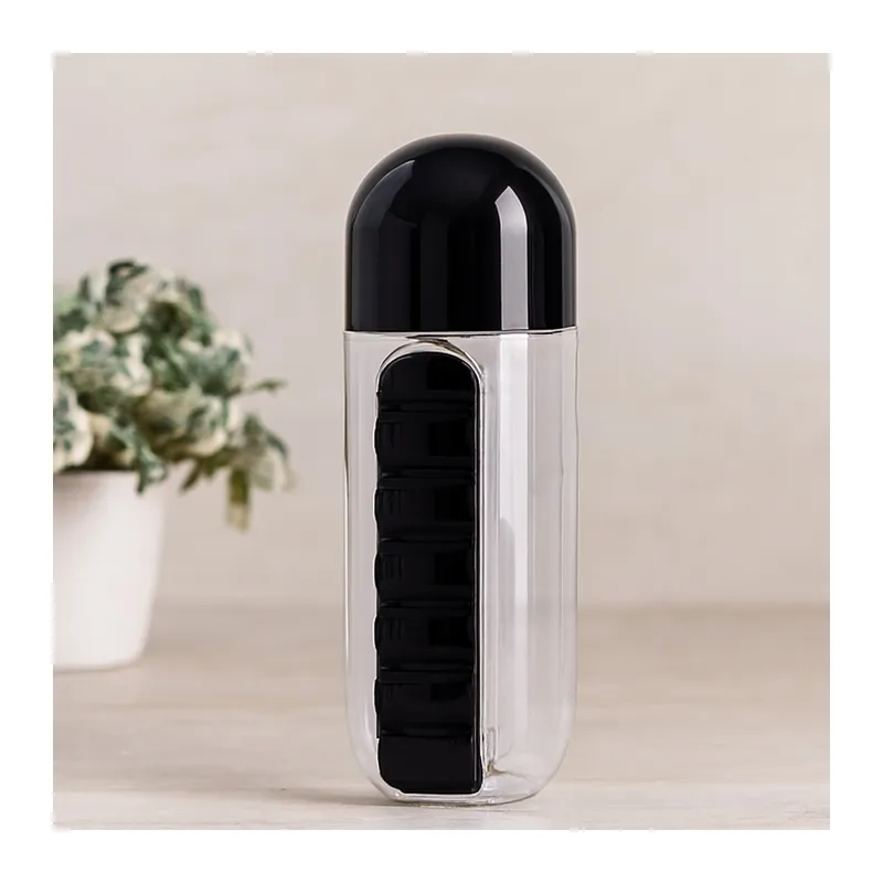 Kutusu ve 600ml Plastik Matara