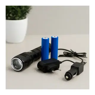 Zoomlu COB LED Şarjlı Metal El Feneri 3000 Lümen 17 cm