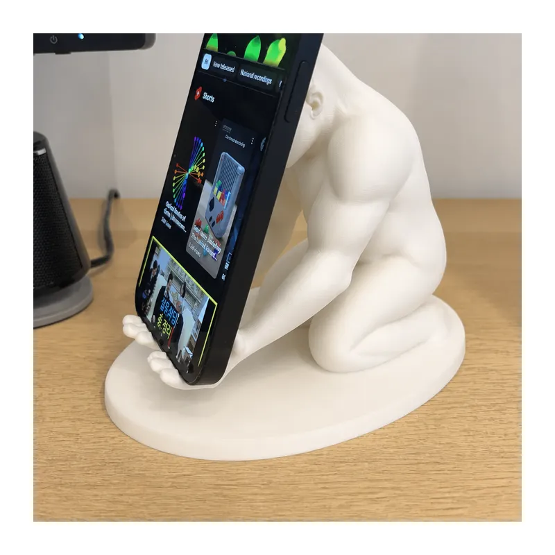 3D Baskı Goril Telefon Tutucu - Kaslı Goril Masaüstü Telefon Standı-Beyaz