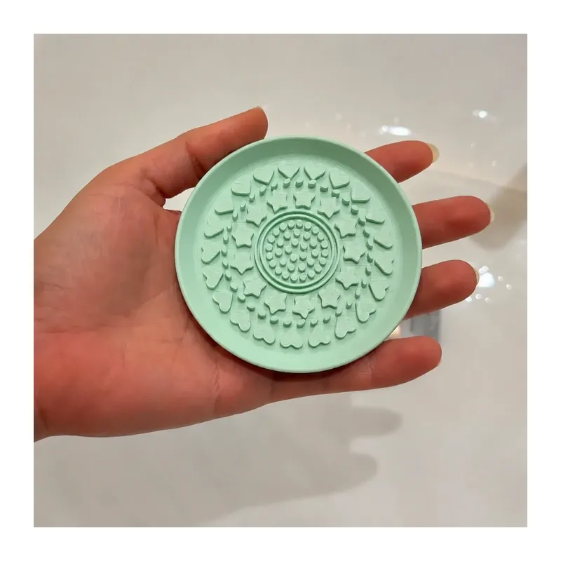 3D Baskı Makyaj Fırçası Temizleme Pedi - Desenli Aparat-Mint