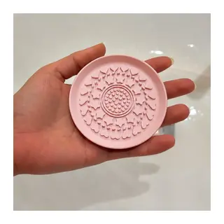 3D Baskı Makyaj Fırçası Temizleme Pedi - Desenli Aparat-Pembe