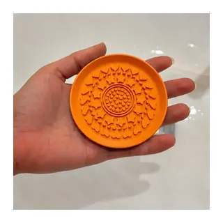 3D Baskı Makyaj Fırçası Temizleme Pedi - Desenli Aparat-Turuncu