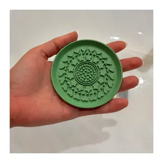 3D Baskı Makyaj Fırçası Temizleme Pedi - Desenli Aparat-Yeşil
