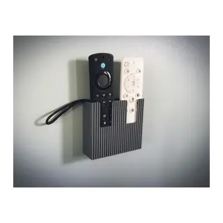 3D Baskı Duvara Monte Kumanda Tutucu Çizgi Dokulu İki Kumandalık Vantilatör ve TV Kumanda Askısı Siyah