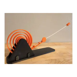3D Baskı Yaylı Spiral Kedi Oyuncağı Zıplayan Spiral Etkileşimli Oyun Aparatı Turuncu Siyah