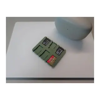 3D Baskı Micro SD Kart Saklama Kutusu Yaylı Kartlık Mikro SD Kart Tutucu İnce Düzenleyici Yeşil