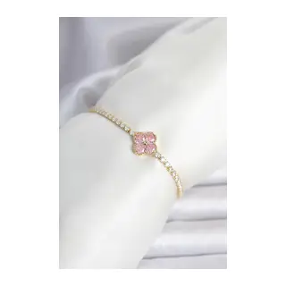 Pirinç Gold Renk Pembe Zirkon Taşlı Yonca Model Su Yolu Kadın Bileklik