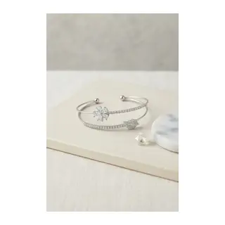 Gümüş Renk Zirkon Taşlı Çiçek Model Kadın Bileklik