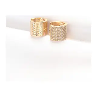 Pirinç Gold Renk Taşlı Minimal Küpe