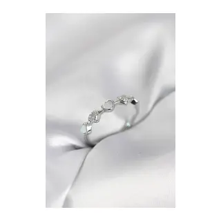 Gümüş Renk Minimal Kalp Model Zirkon Taşlı Pirinç Kadın Yüzük