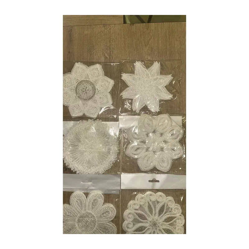 6 lı Dantel Kahve Sunumluğu 15x15 cm Asorti Desenli Şık Bardak Altlığı