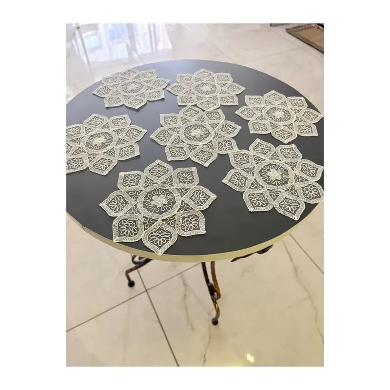 6 lı Dantel Kahve Sunumluğu 15x15 cm Asorti Desenli Zarif Sunum Aksesuarı