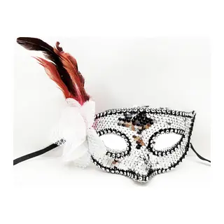 Gümüş Renk Yandan Tüylü Güllü Gümüş Taşlı Pullu Maske 20x22 Cm