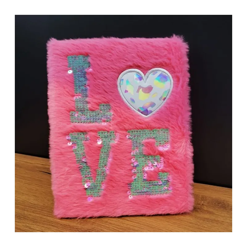 Love Tasarımlı Peluş Kapaklı Defter Hediyelik