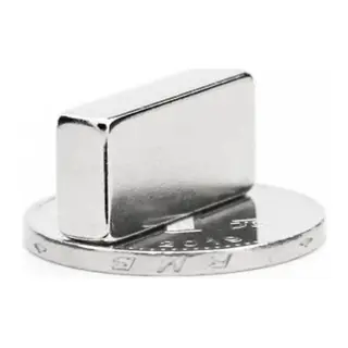 50 Adet 20x10x5 Mm Neodyum Magnet N35 Güçlü Mıknatıs Köşeli Ve Dayanıklı Nikel Kaplama