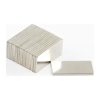 5 Adet 15x10x1.5 Mm Köşeli Neodyum Mıknatıs N35 Magnet Dayanıklı Nikel Kaplama