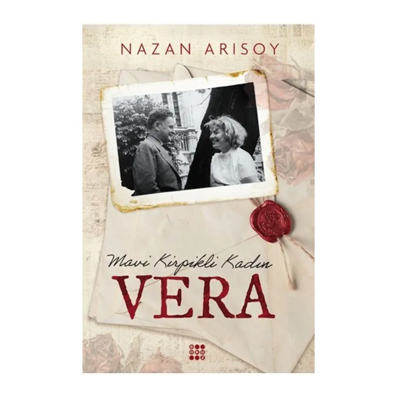 Mavi Kirpikli Kadın Vera