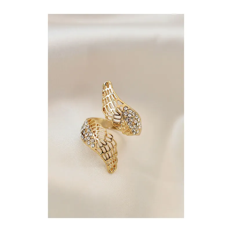 Ayarlamalı Gold Renk Metal Zirkon Taşlı Kanat Yüzük