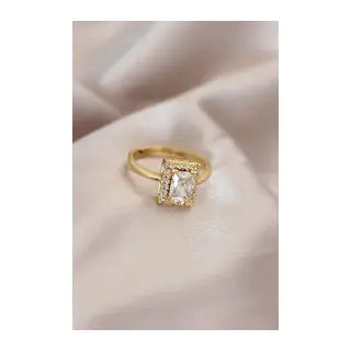 Ayarlamalı Gold Renk Metal Zirkon ve Kristal Taşlı Dikdörtgen Model Yüzük