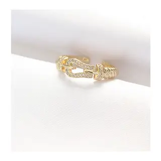 Kemer Tokası Tasarımlı Gold Renk Zirkon Taşlı Ayarlanabilir Yüzük
