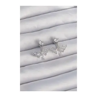 Pirinç Gümüş Renk Zirkon Taşlı V Model Küpe