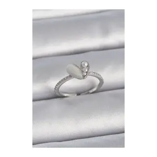 Pirinç Gümüş Renk Ayarlanabilir Zirkon Taşlı İncili Beyaz Mineli Kalp Model Kadın Yüzük