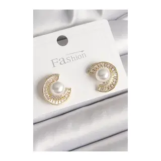 Pirinç Gold Renk Zirkon Taşlı Salyangoz Model İnci Detay Kadın Küpe